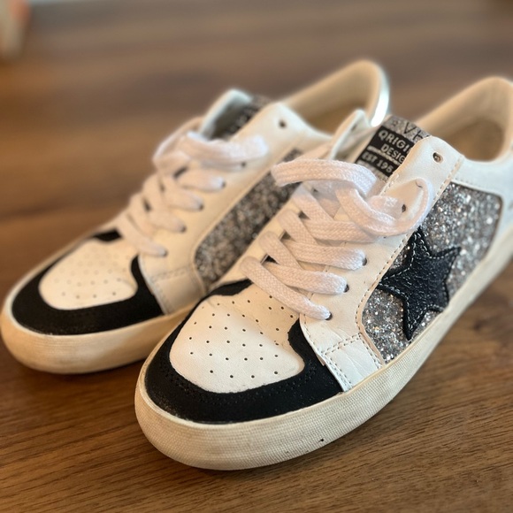 VINTAGE HAVANA jazmin glitter sneakers in white/black/silver - Picture 5 of 6